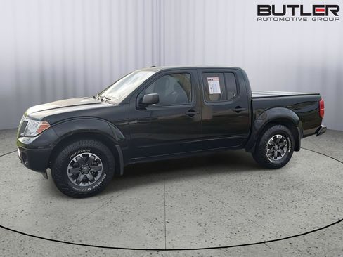 Used 2017 Nissan Frontier Desert Runner RWD image 3