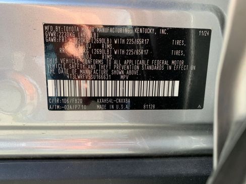 Used 2025 Toyota RAV4 LE image 28