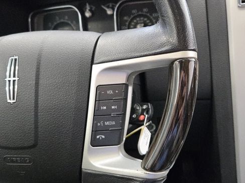 Used 2008 Lincoln MKX AWD image 27