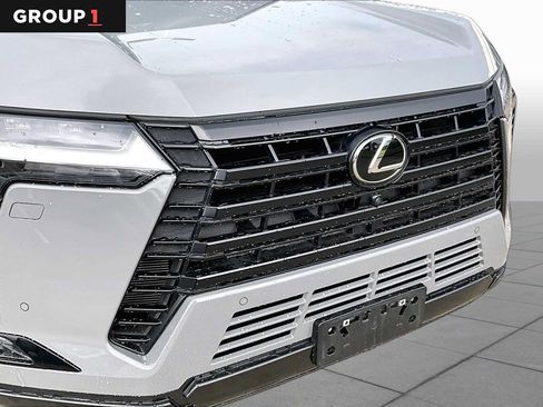 Certified 2025 Lexus GX 550 w/ Cold Area Package AWD/4WD image 27