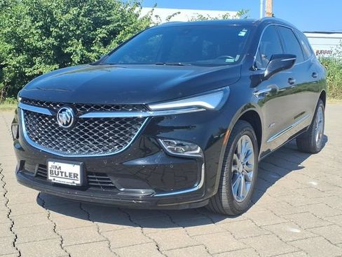 Used 2022 Buick Enclave Avenir w/ Avenir Technology Package AWD/4WD image 2