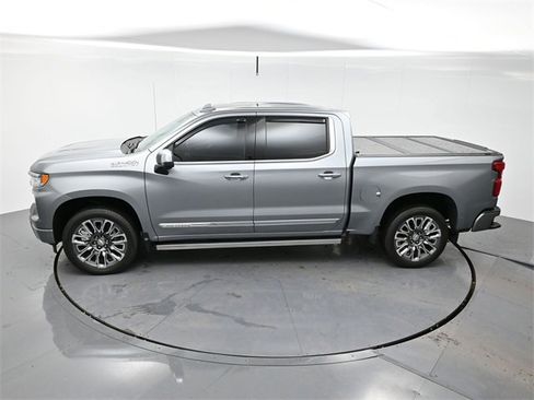 Used 2024 Chevrolet Silverado 1500 High Country image 37