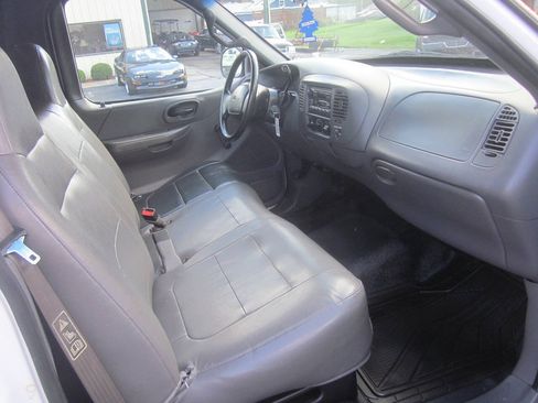 Used 2002 Ford F150 XL RWD image 14
