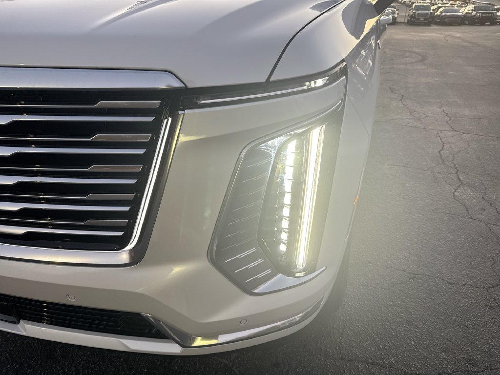 Used 2025 Cadillac Escalade Premium Luxury Platinum w/ LPO, Floor Liner Package AWD/4WD image 10