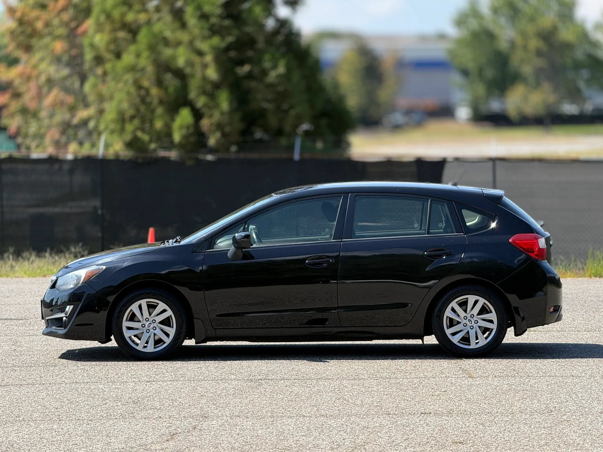Used 2015 Subaru Impreza 2.0i Premium AWD/4WD image 8