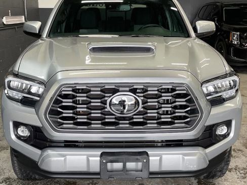 Used 2023 Toyota Tacoma TRD Sport image 7