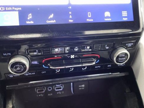 Used 2022 Jeep Grand Cherokee L Overland image 21