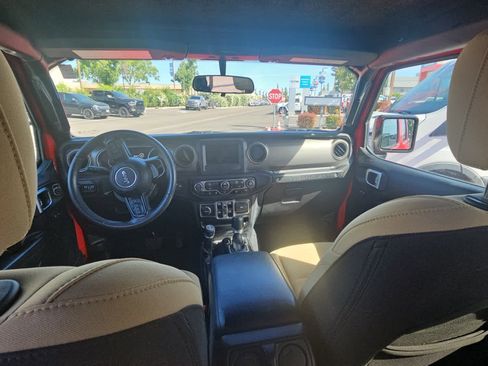 Used 2018 Jeep Wrangler Unlimited Sport S image 10