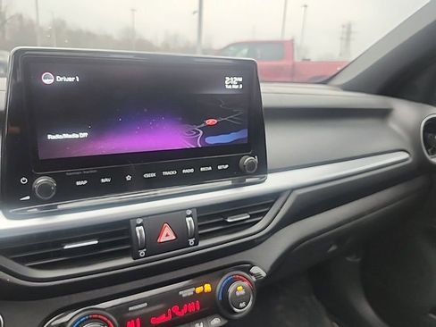 Used 2022 Kia Forte GT image 19