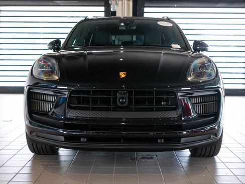 Certified 2024 Porsche Macan S AWD/4WD image 6