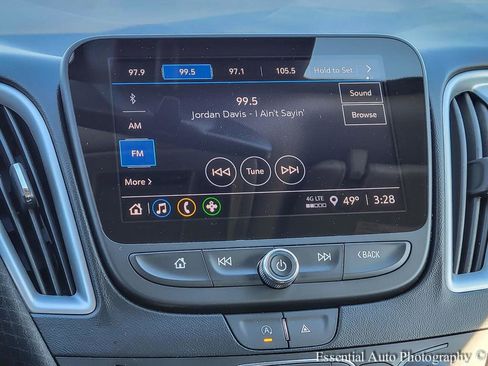 Used 2023 Chevrolet Malibu LS FWD image 17