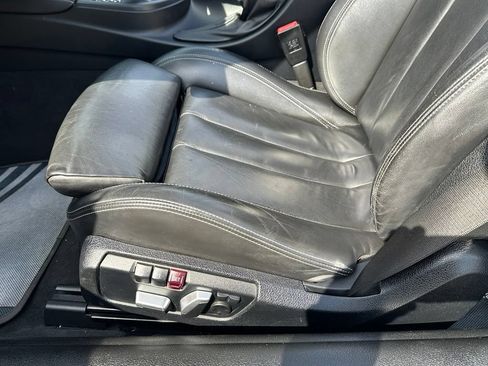 Used 2018 BMW M4 Convertible w/ Competition Package RWD image 29