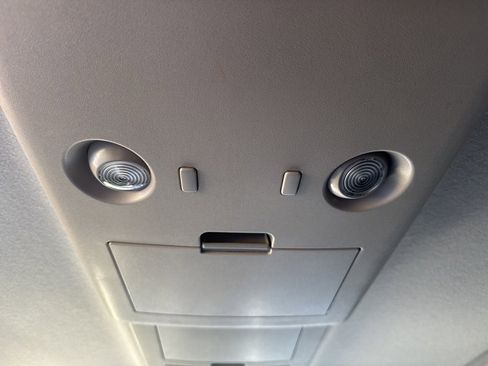 Used 2007 Nissan Titan SE w/ Chrome Pkg W/Pwr Bench image 25