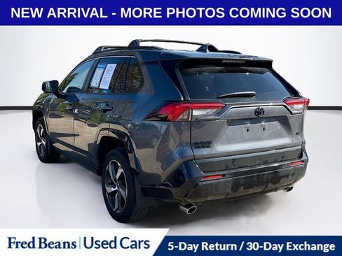 Used 2023 Toyota RAV4 SE w/ Weather & Moonroof Package image 6