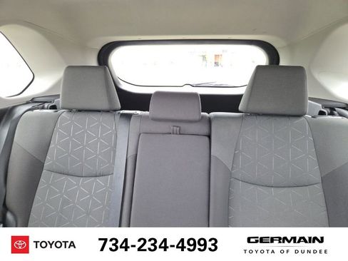 Used 2022 Toyota RAV4 XLE AWD/4WD image 14