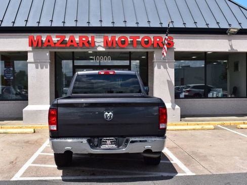 Used 2018 RAM 1500 Express image 10