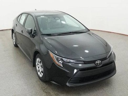 New 2026 Toyota Corolla LE FWD image 16