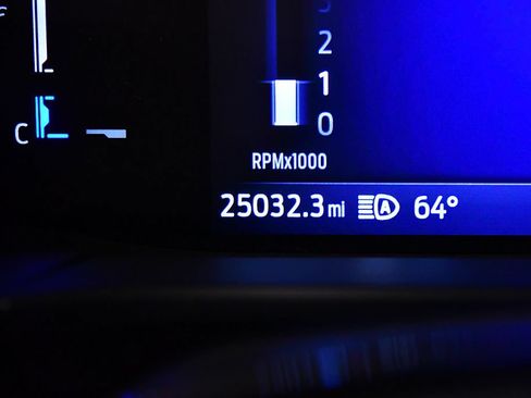 Used 2023 Ford Escape Active AWD/4WD image 19
