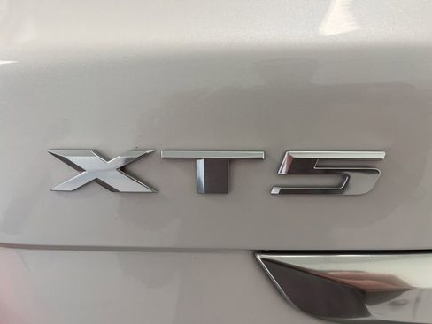 Used 2021 Cadillac XT5 Premium Luxury AWD/4WD image 26