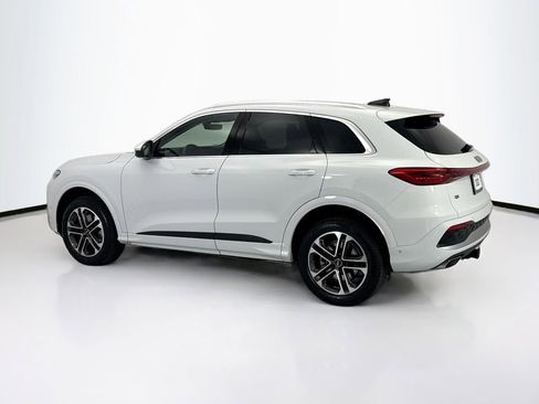 Certified 2025 Audi Q5 Premium Plus w/ Premium Plus AWD/4WD image 7