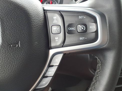 Certified 2025 RAM 2500 Big Horn AWD/4WD image 20