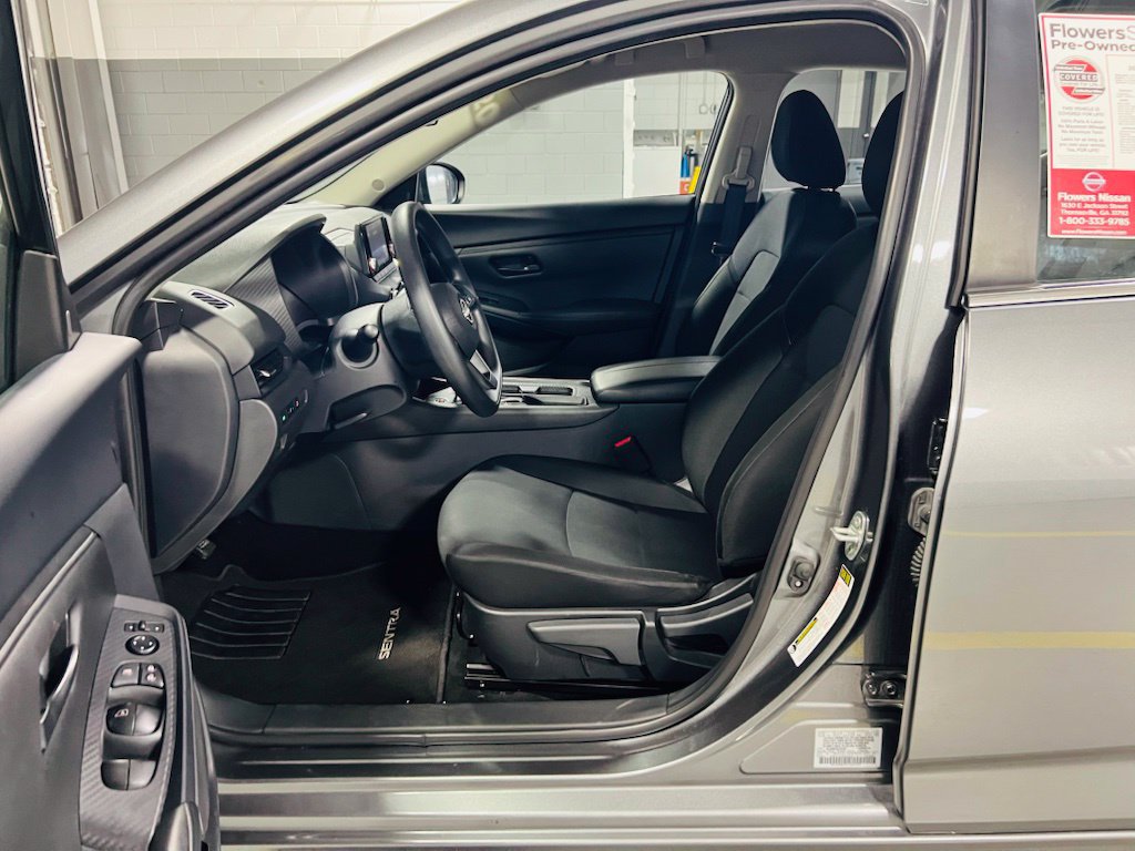 Used 2025 Nissan Sentra S FWD image 20