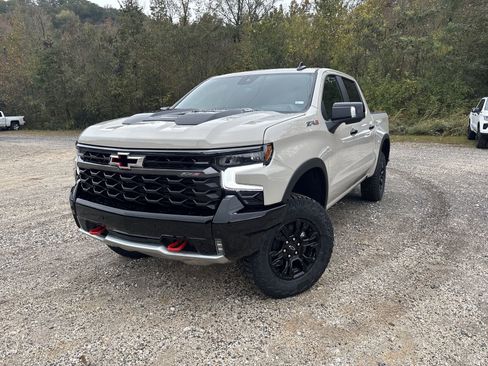 New 2026 Chevrolet Silverado 1500 ZR2 AWD/4WD image 3