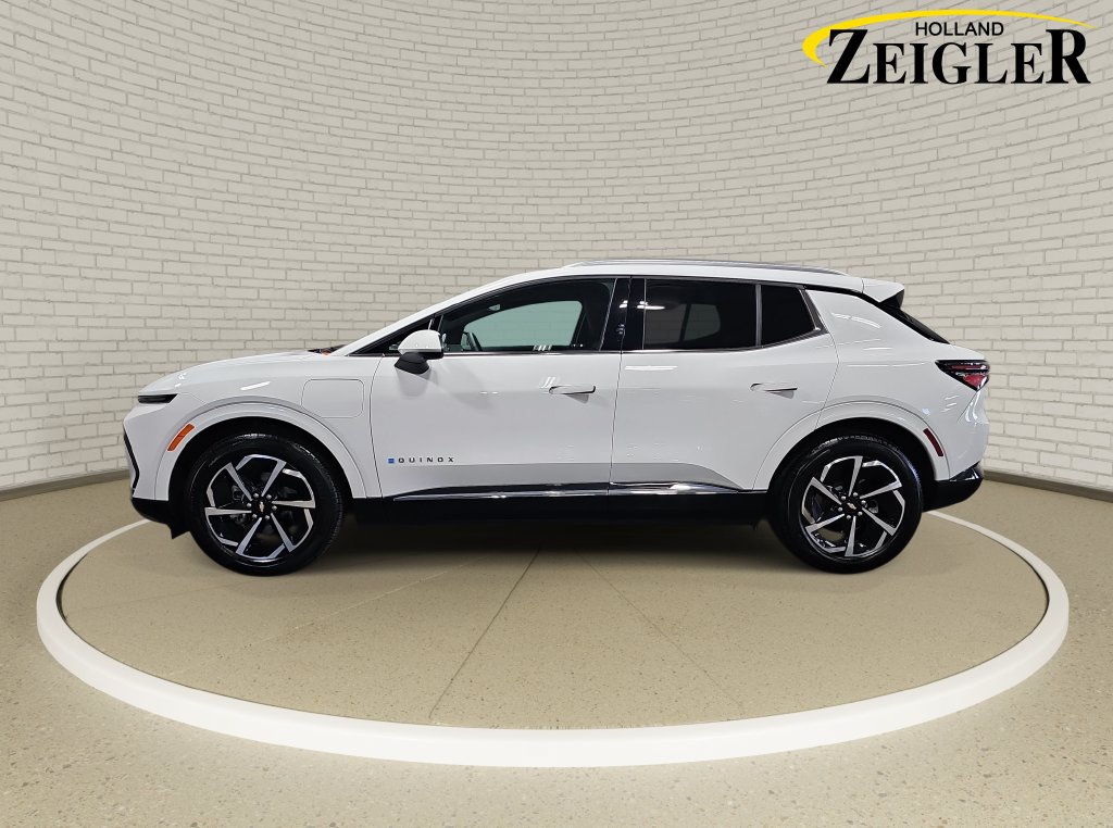 Used 2025 Chevrolet Equinox EV LT w/ LPO, All-Weather Mat Package FWD image 8
