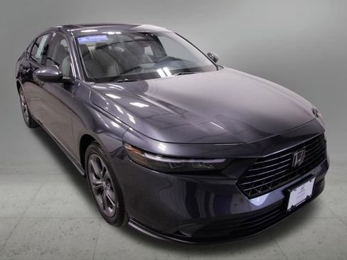 Certified 2023 Honda Accord EX image 9