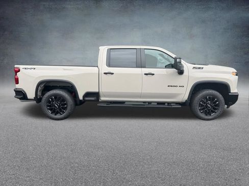 New 2026 Chevrolet Silverado 2500 Custom w/ Custom Convenience Package AWD/4WD image 4