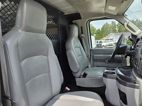 Used 2012 Ford E-250 and Econoline 250 w/ PWR Group RWD image 25