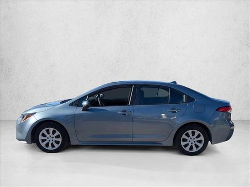 Used 2022 Toyota Corolla LE image 8