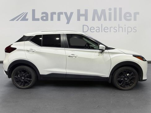 Certified 2023 Nissan Kicks SV FWD image 6