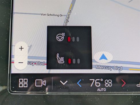 New 2025 Volvo XC40 B5 Core w/ Protection Package Premier image 24