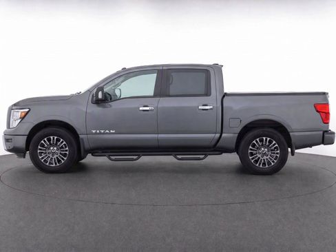 Used 2021 Nissan Titan SV w/ SV Convenience Package RWD image 6