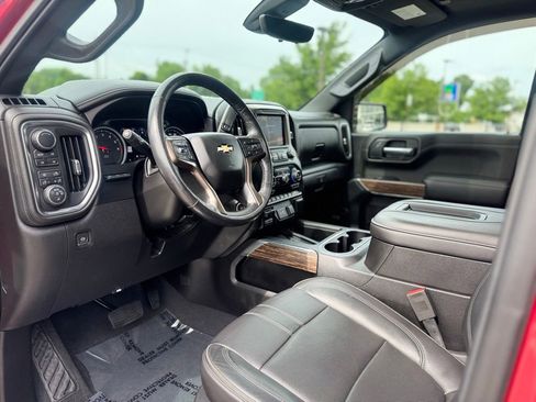 Used 2019 Chevrolet Silverado 1500 High Country w/ High Country Premium Package AWD/4WD image 14