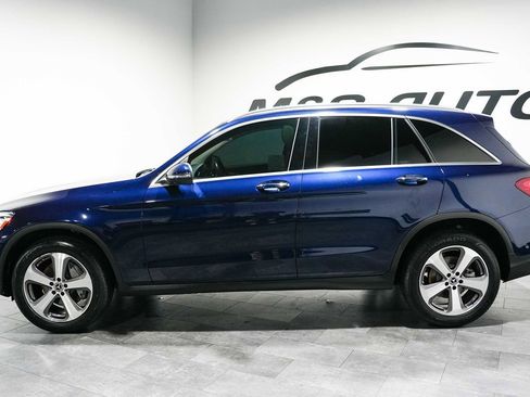 Used 2020 Mercedes-Benz GLC 300 4MATIC image 3