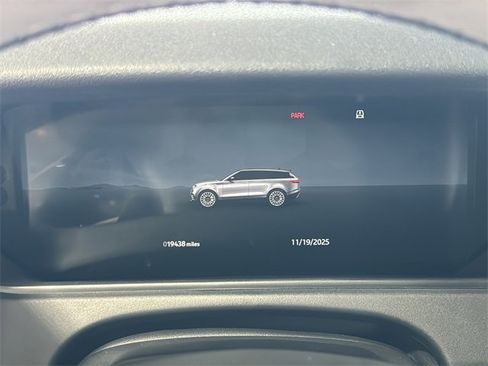Used 2024 Land Rover Range Rover Velar Dynamic SE image 22