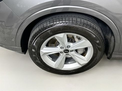 Used 2025 Audi Q7 2.0T Premium w/ Convenience Package AWD/4WD image 24