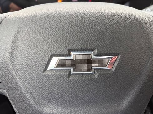 Used 2024 Chevrolet TrailBlazer RS FWD image 14