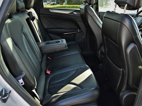 Used 2017 Lincoln MKC Reserve FWD image 16
