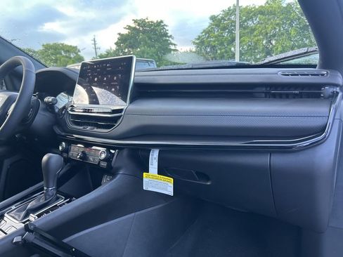 New 2025 Jeep Compass Latitude w/ Sun & Sound Group image 23