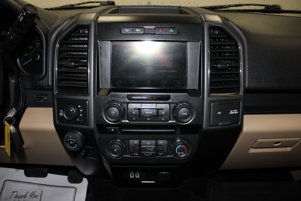 Used 2017 Ford F150 XLT w/ Equipment Group 302A Luxury AWD/4WD image 10