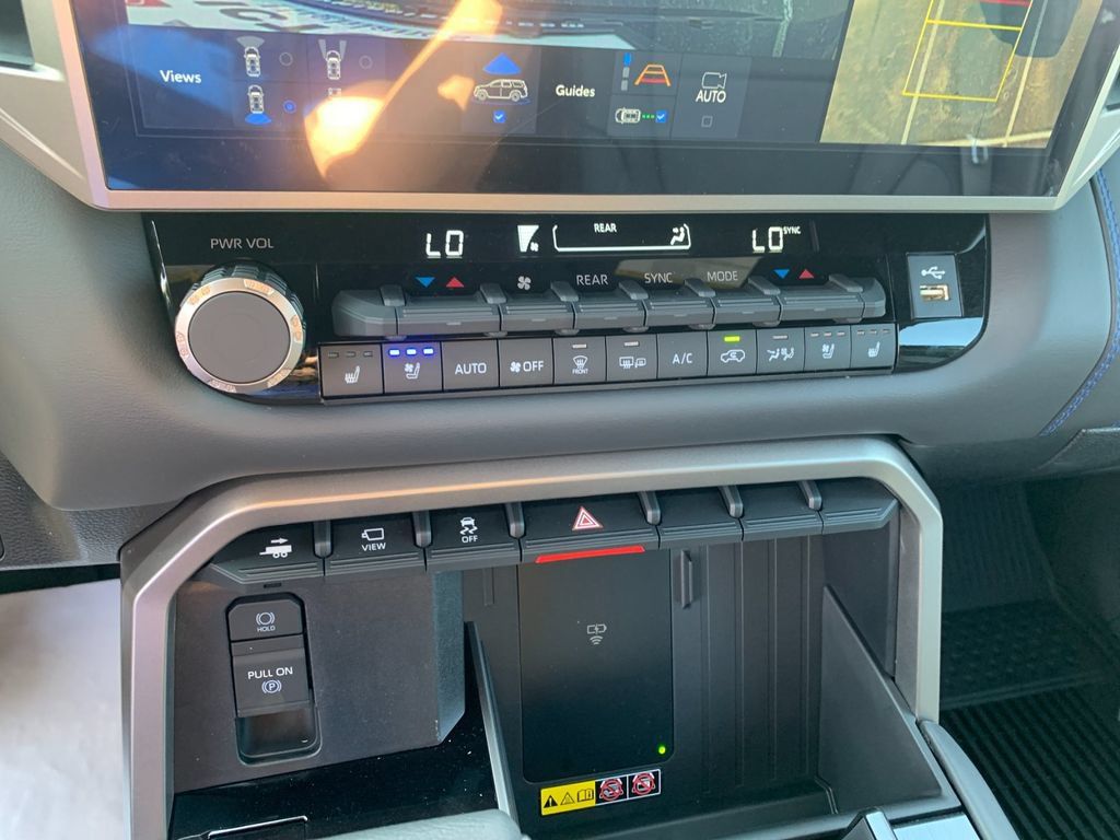 New 2026 Toyota Sequoia Platinum AWD/4WD image 22