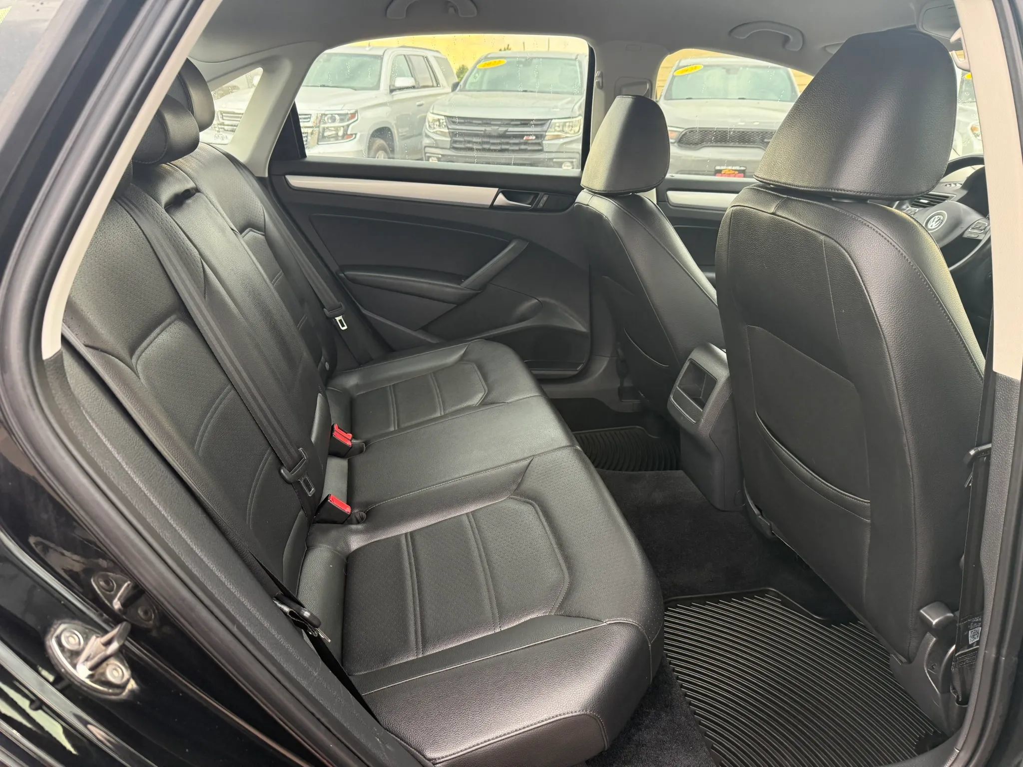 Used 2012 Volkswagen Passat 2.5 SE FWD image 14