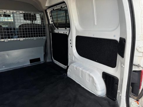Used 2019 Nissan NV200 S image 33