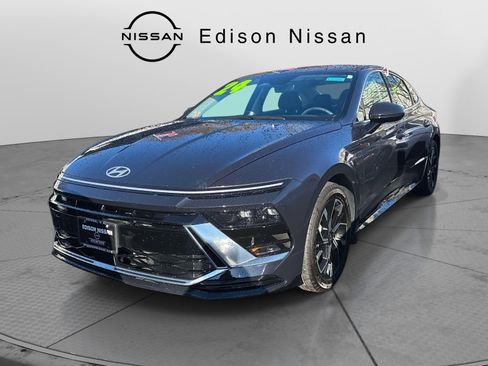 Used 2024 Hyundai Sonata SEL image 2