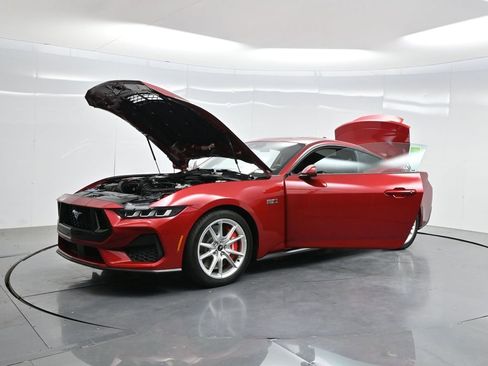 Used 2024 Ford Mustang GT Premium RWD image 35