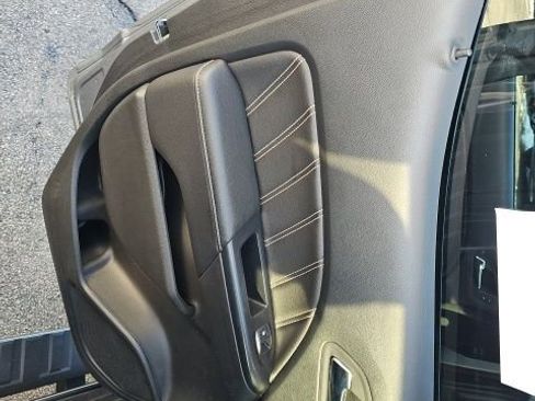 Used 2022 GMC Canyon Denali image 31