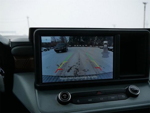 Certified 2023 Ford Maverick Lariat w/ Lariat Luxury Package image 27